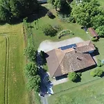 Avec Piscine Au Coeur De La Campagne