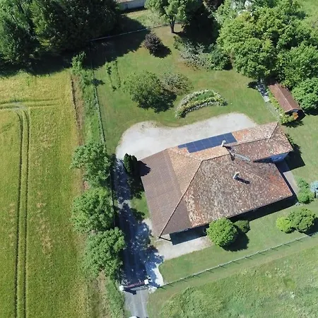 Avec Piscine Au Coeur De La Campagne