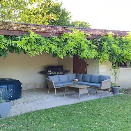 Avec Piscine Au Coeur De La Campagne דירה *