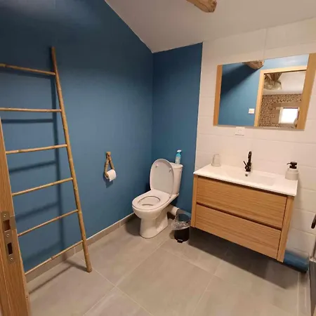 Apartamento Avec Piscine Au Coeur De La Campagne Saint-Aulais-la-Chapelle