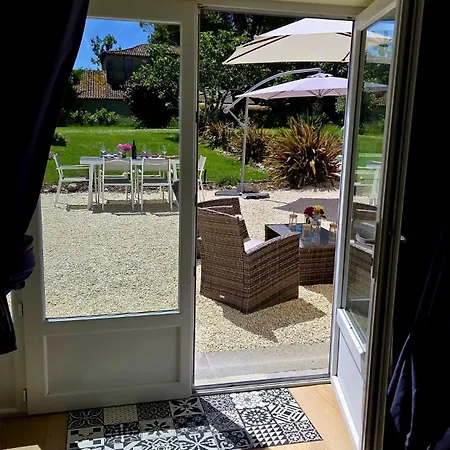 Appartement Avec Piscine Au Coeur De La Campagne