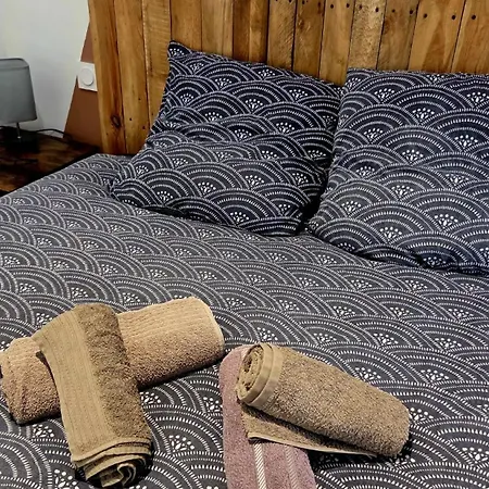 Appartement Avec Piscine Au Coeur De La Campagne Saint-Aulais-la-Chapelle